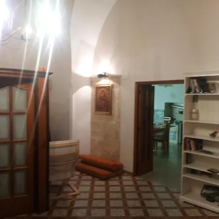 Largo Menzullo Διαμέρισμα Καστελανέτα